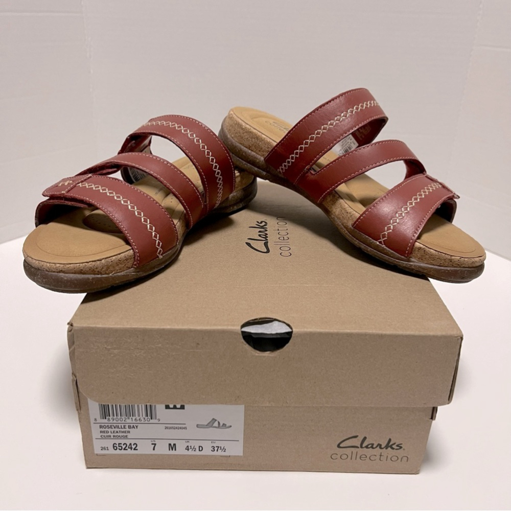 NIB - Clarks, Women’s Roseville Bay Leather Sandal - Red Leather. Size: 7 M (US)